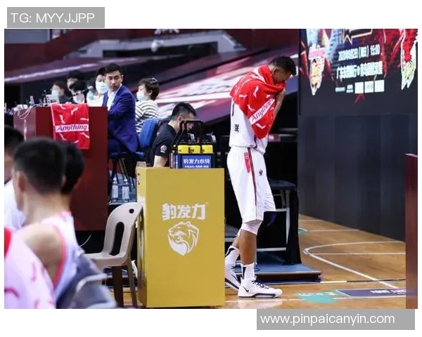 追逐足球梦想的艰辛与挑战如何让明星之路变得异常艰难